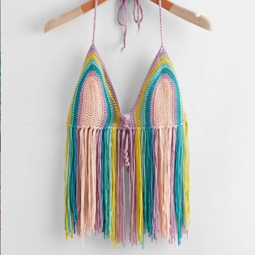 Fringe hem tied backless colorblock top